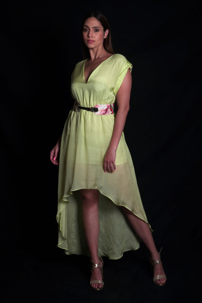 Daiquiri green long dress with geometric embroidery on the lapel